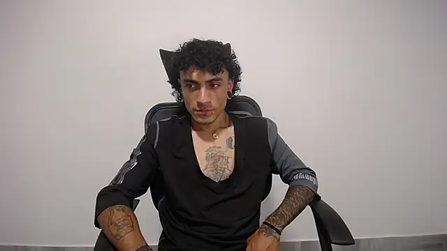 present the magic online show from February 10, 8:42 pm