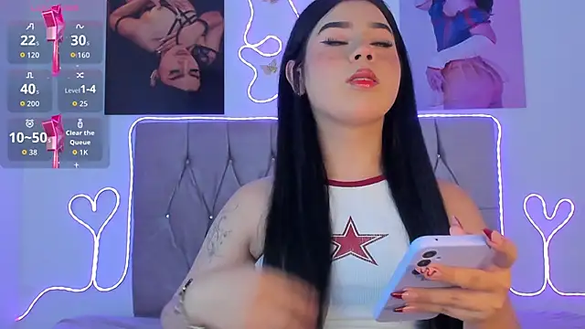 Snapshot of Ashley_piinkk_ chatting on April 29, 5:11 am Ashley piinkk online show from April 29, 5:11 am