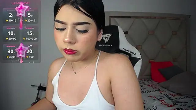 Snapshot of Ashley_piinkk_ chatting on May 28, 4:43 am Ashley piinkk online show from May 28, 4:43 am