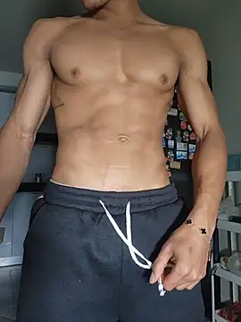 Jhonyblack 1 online show from June 23, 11:36 pm