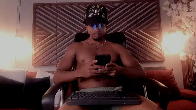 Snapshot of JamalMyst chatting on February 8, 5:00 am JamalMyst online show from February 8, 5:00 am