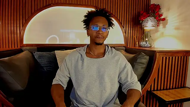 Snapshot of JamalMyst chatting on February 20, 4:20 am JamalMyst online show from February 20, 4:20 am