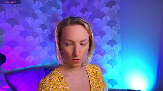 UmaTruewoman online show from January 7, 5:54 am