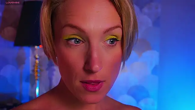 UmaTruewoman online show from March 22, 11:42 am