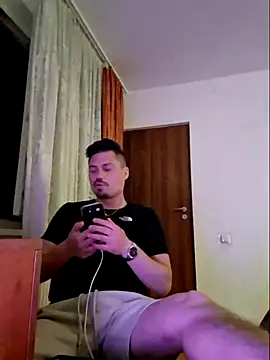 Snapshot of ionut_prince chatting on May 11, 6:38 pm ionut prince online show from May 11, 6:38 pm