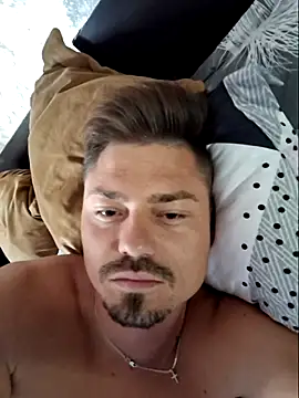 Snapshot of ionut_prince chatting on July 14, 12:44 pm ionut prince online show from July 14, 12:44 pm