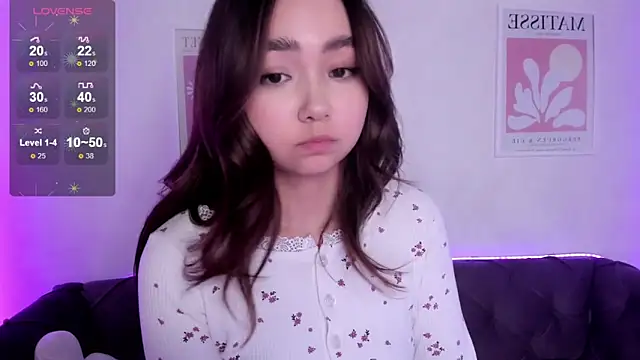 Snapshot of Fluffy_Rose chatting on February 25, 11:41 am Fluffy Rose online show from February 25, 11:41 am