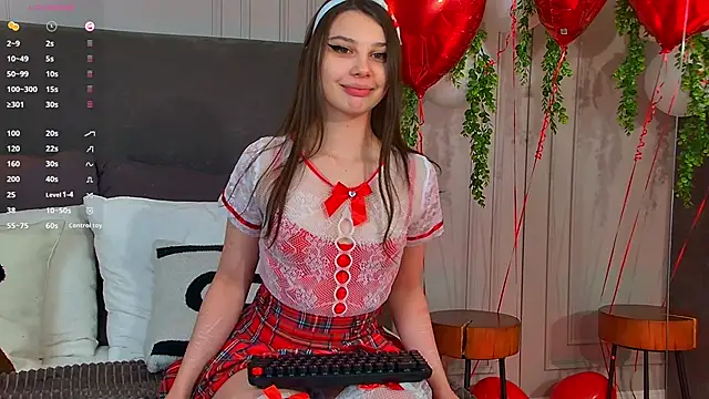 ReginaRobinson online show from February 19, 5:38 am