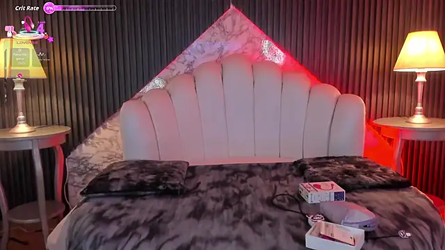 MeganDraco  online show from September 24, 12:30 pm