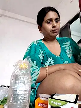 Snapshot of Rasmalai786 chatting on May 30, 5:37 am Rasmalai786 online show from May 30, 5:37 am