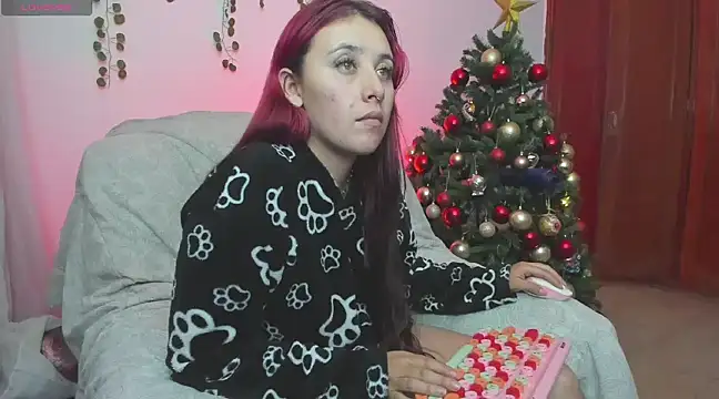 bonnie moon  online show from January 2, 11:06 pm