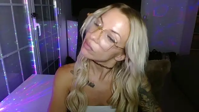 JuicyJanexo online show from June 12, 5:06 am