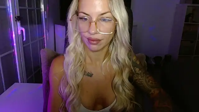 JuicyJanexo online show from June 18, 4:35 am