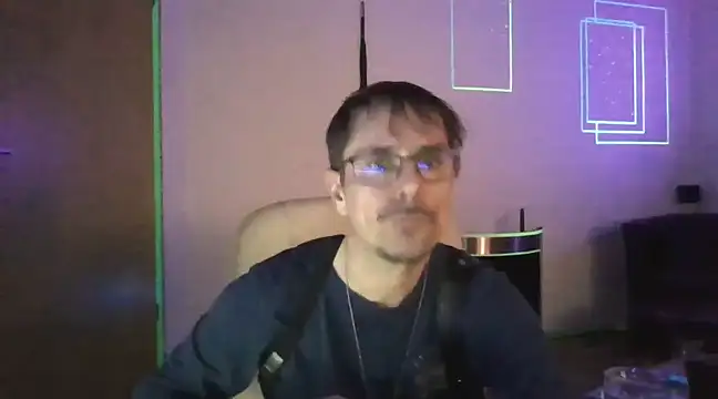 Snapshot of Minm666 chatting on December 20, 10:11 pm Minm666 online show from December 20, 10:11 pm