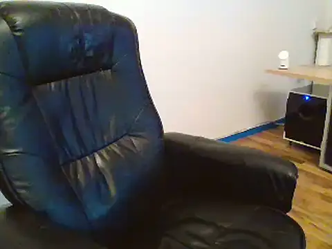 Snapshot of Minm666 chatting on December 21, 12:38 pm Minm666 online show from December 21, 12:38 pm