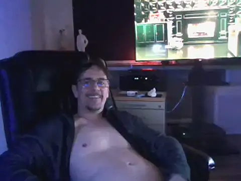 Snapshot of Minm666 chatting on December 21, 10:40 pm Minm666 online show from December 21, 10:40 pm