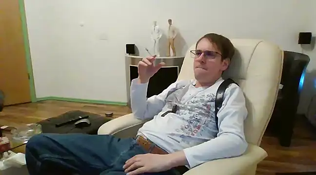 Snapshot of Minm666 chatting on January 16, 10:12 pm Minm666 online show from January 16, 10:12 pm