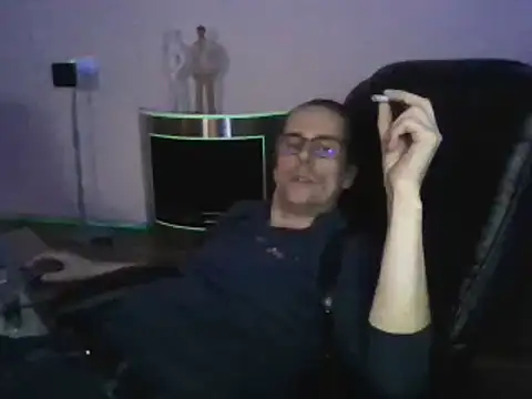 Snapshot of Minm666 chatting on February 24, 11:41 pm Minm666 online show from February 24, 11:41 pm