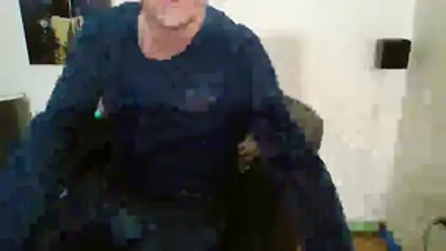 Snapshot of Minm666 chatting on March 14, 11:32 pm Minm666 online show from March 14, 11:32 pm