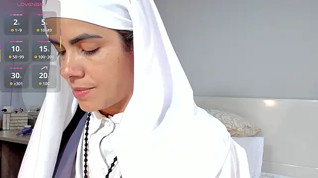 ClaraMariaMon online show from April 6, 4:52 pm