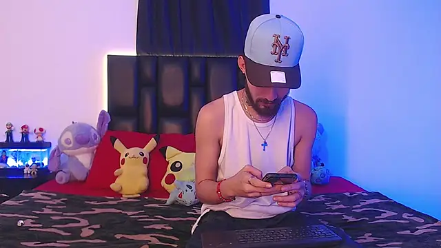 Brutal Sex Fucking online show from March 16, 7:49 pm