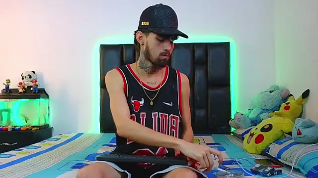 Brutal Sex Fucking online show from May 30, 8:50 pm