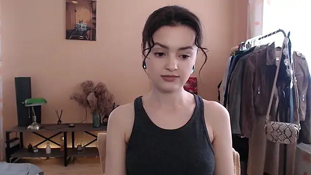 Snapshot of CuteRuby99 chatting on May 27, 8:11 am CuteRuby99 online show from May 27, 8:11 am