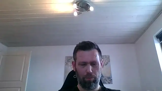 Snapshot of Gotta1 chatting on February 6, 12:41 pm Gotta1 online show from February 6, 12:41 pm