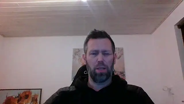 Snapshot of Gotta1 chatting on February 11, 5:29 pm Gotta1 online show from February 11, 5:29 pm