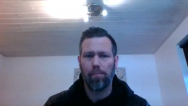 Snapshot of Gotta1 chatting on February 16, 4:25 pm Gotta1 online show from February 16, 4:25 pm