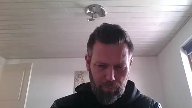 Snapshot of Gotta1 chatting on February 18, 10:44 am Gotta1 online show from February 18, 10:44 am