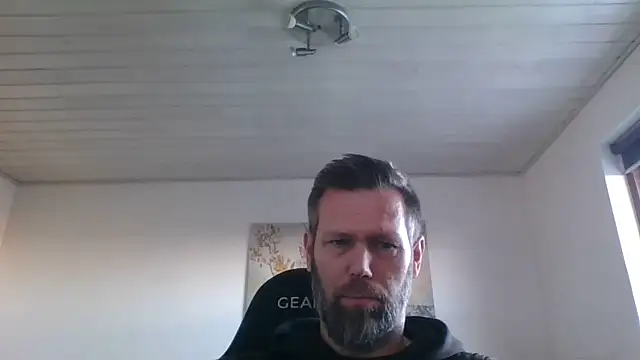 Snapshot of Gotta1 chatting on February 19, 2:13 pm Gotta1 online show from February 19, 2:13 pm