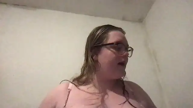 honeyyy24 online show from January 9, 10:52 pm