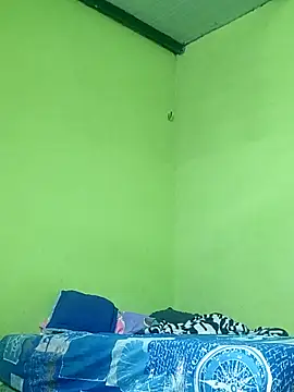 travieso2893 online show from December 18, 5:24 am