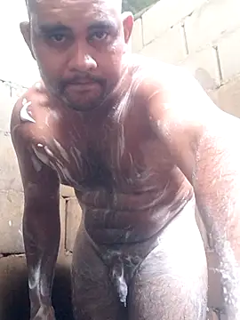 Snapshot of travieso2893 chatting on May 22, 7:19 pm travieso2893 online show from May 22, 7:19 pm