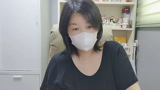 HaNa Kim online show from June 22, 3:47 am