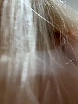 Lolitaxlola online show from September 28, 12:10 pm