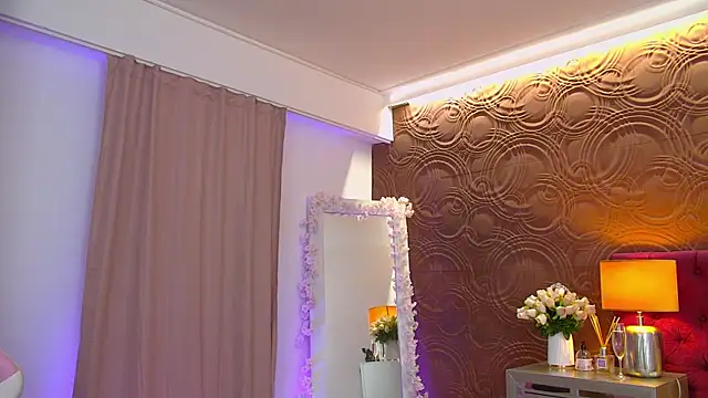 IrisMonn online show from October 9, 6:00 am