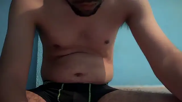 EnriquePersian197 online show from March 17, 8:45 pm