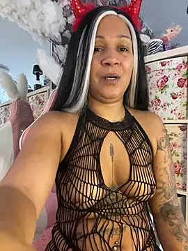 Jaylaloveofficial online show from October 31, 10:05 am