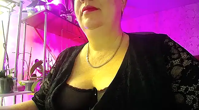 Snapshot of _Sweet_Woman chatting on January 9, 5:02 am  Sweet Woman online show from January 9, 5:02 am