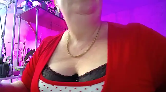 Snapshot of _Sweet_Woman chatting on January 12, 7:00 am  Sweet Woman online show from January 12, 7:00 am
