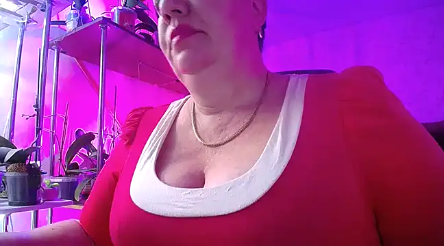 Snapshot of _Sweet_Woman chatting on January 18, 11:54 am  Sweet Woman online show from January 18, 11:54 am