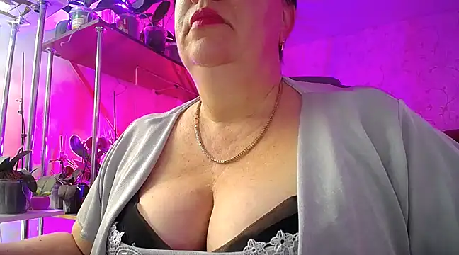 Snapshot of _Sweet_Woman chatting on February 8, 12:50 pm  Sweet Woman online show from February 8, 12:50 pm