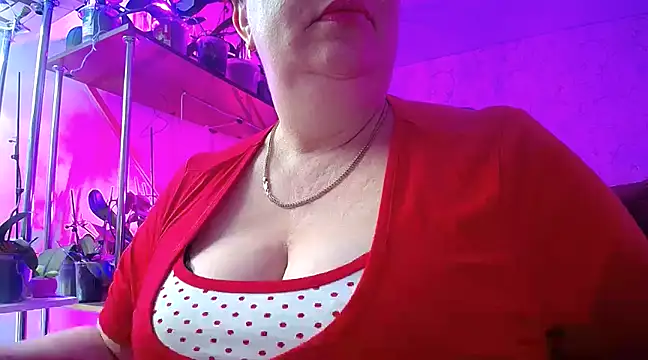 Snapshot of _Sweet_Woman chatting on February 11, 4:11 am  Sweet Woman online show from February 11, 4:11 am