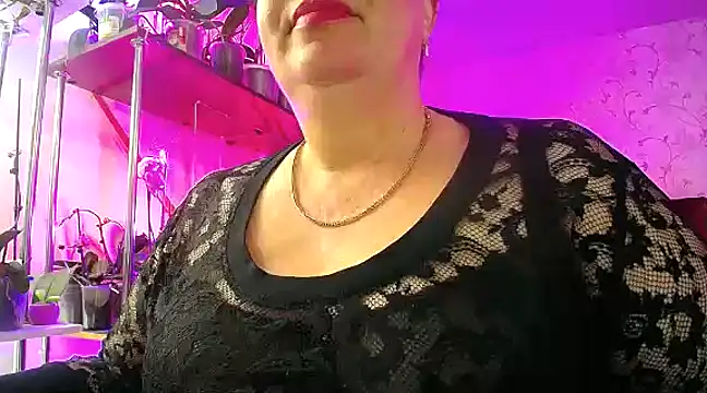 Snapshot of _Sweet_Woman chatting on February 15, 8:33 am  Sweet Woman online show from February 15, 8:33 am