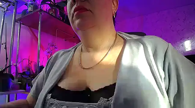 Snapshot of _Sweet_Woman chatting on February 19, 1:39 pm  Sweet Woman online show from February 19, 1:39 pm