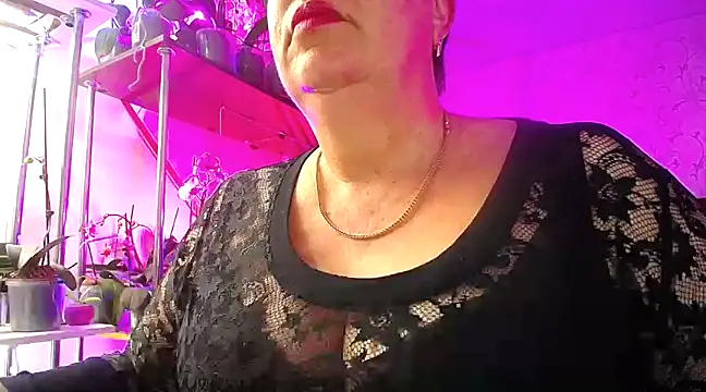 Snapshot of _Sweet_Woman chatting on February 22, 3:25 pm  Sweet Woman online show from February 22, 3:25 pm