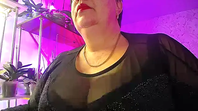  Sweet Woman online show from December 18, 11:05 am