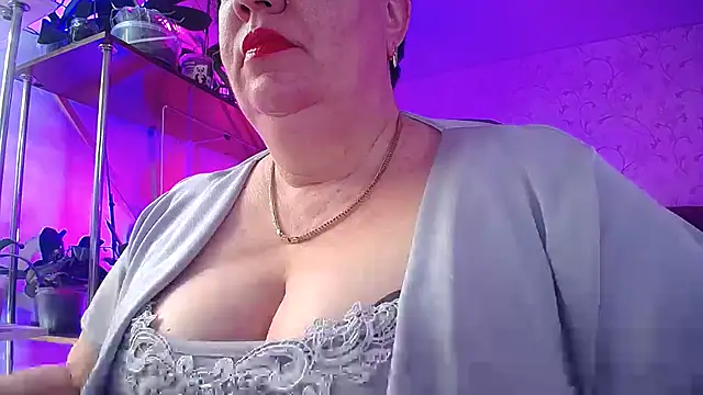  Sweet Woman online show from February 6, 1:36 pm